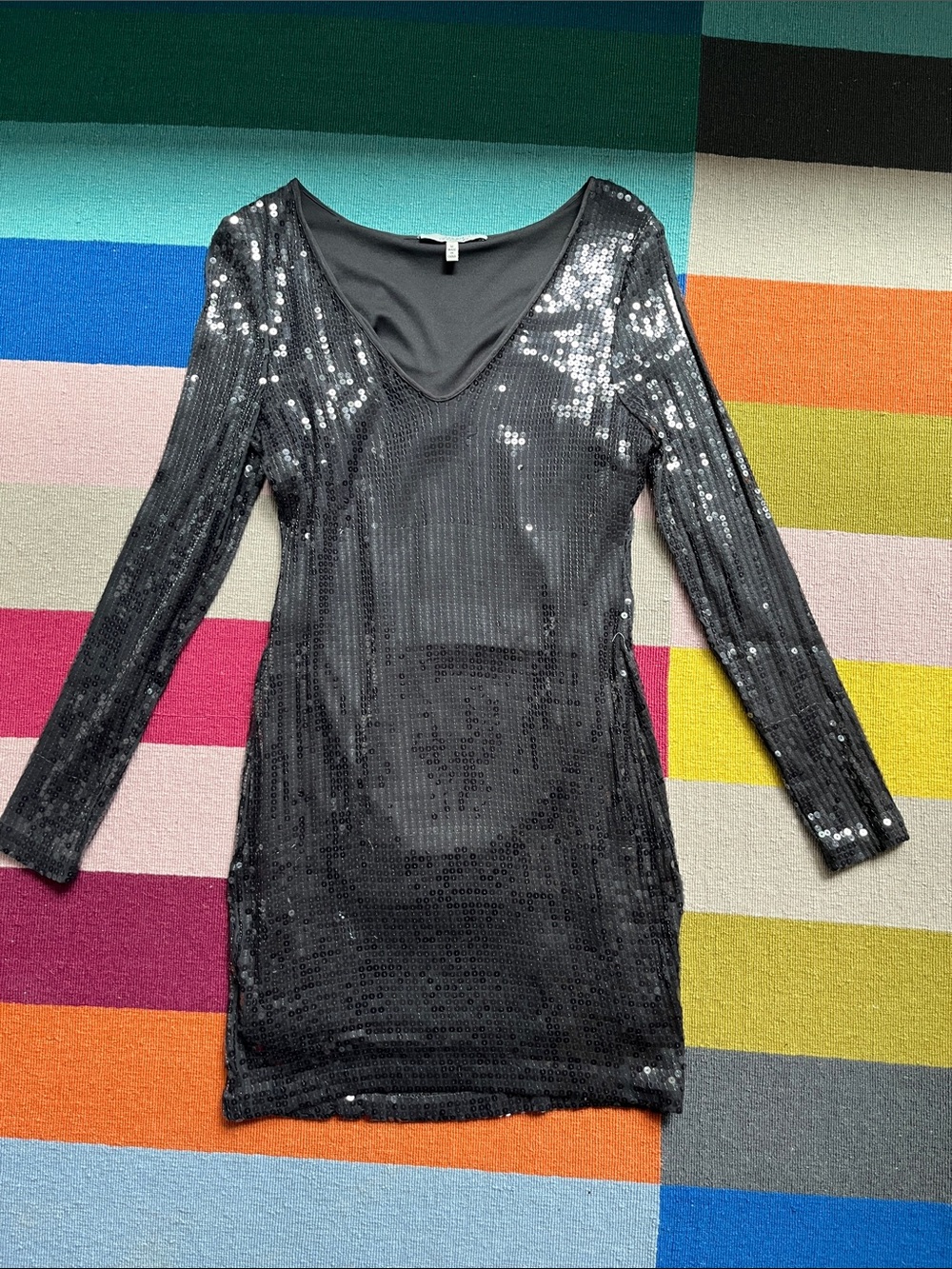 Robert Rodriguez Black Sequin Long Sleeve V-Neck Dress